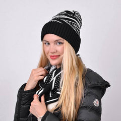 Women's 2pc Reversible Chevron Hat & Infinity Scarf Set